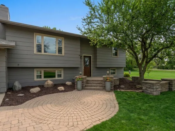 47996 280th St, Canton, SD 57013