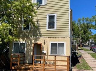 831 E 5th St, Duluth, MN 55805