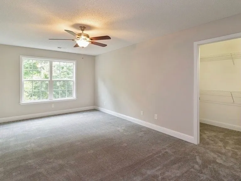 224 High Ridge Ct — Photo 16