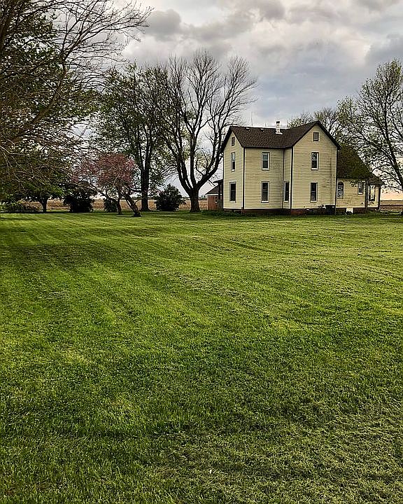 597 County Road 100 E, Ivesdale, IL 61851 Zillow