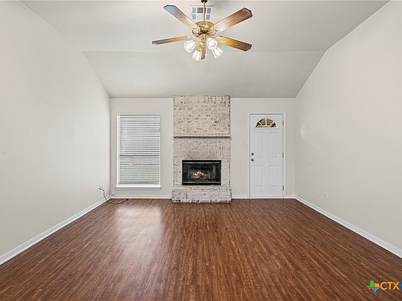 4th image of 908 Silver Stone Dr