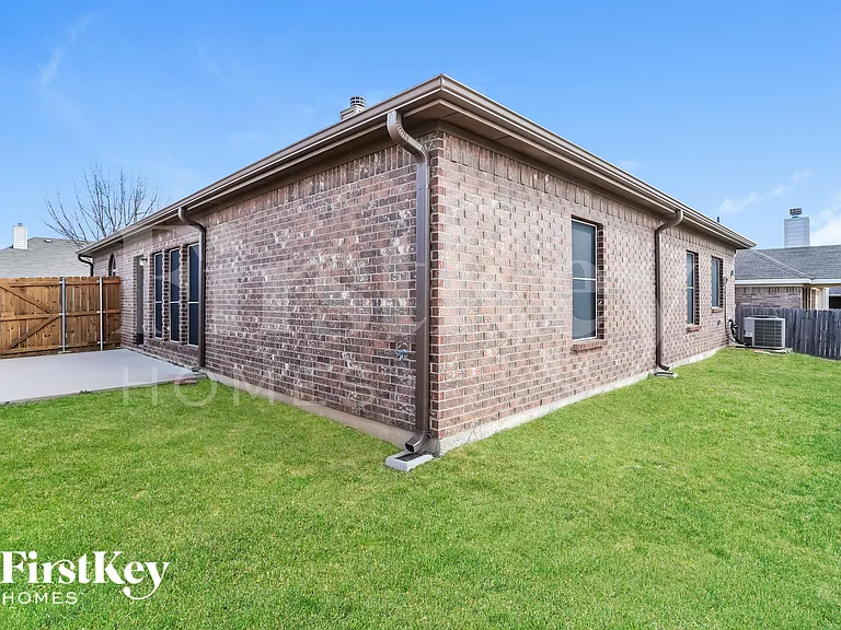 853 Jodie Dr — Photo 15