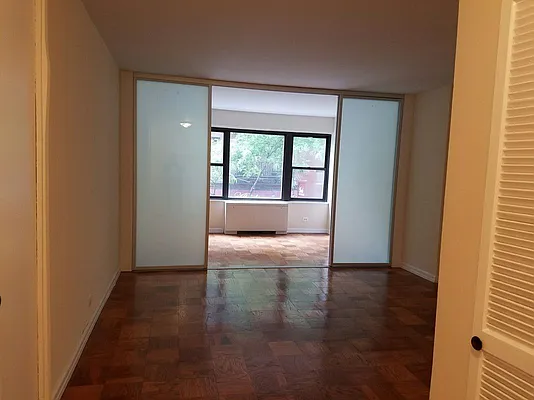 Rented by Manhattan Apartment Organization | media 24