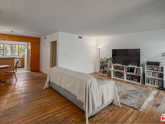 2nd image of 4353 Colfax Ave Unit 34