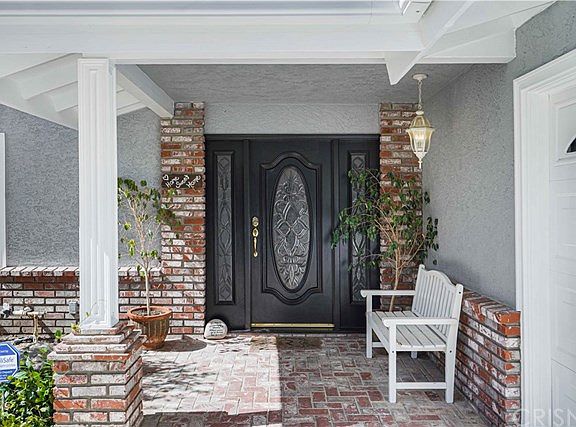 4th image of 4517 Stark Ave