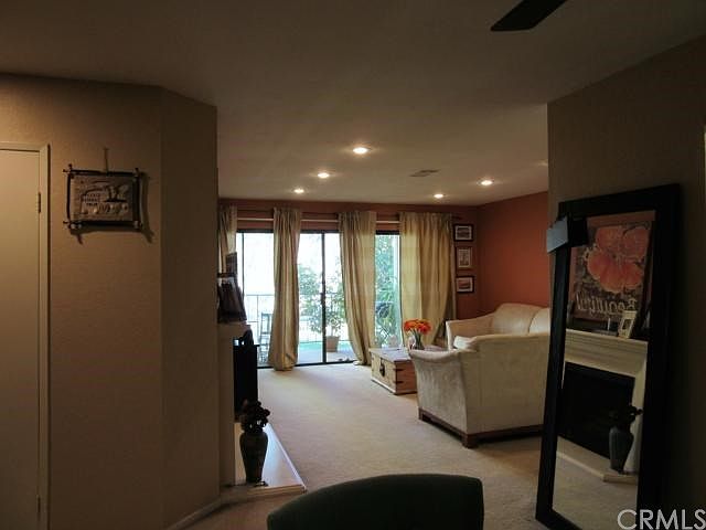 1st image of 4215 Apricot Dr