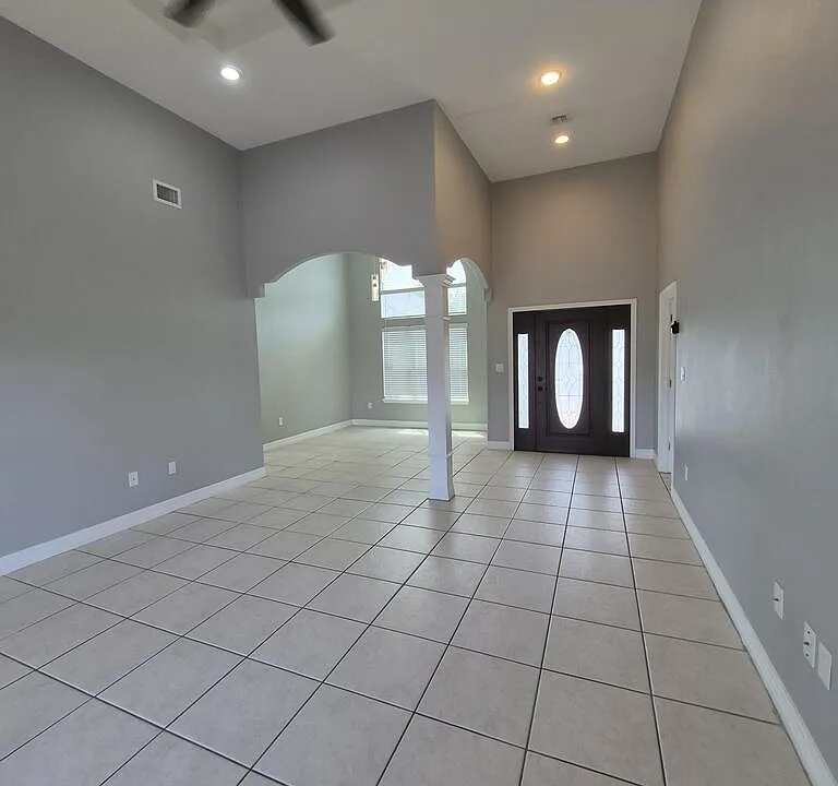 2786 Abbey Rd