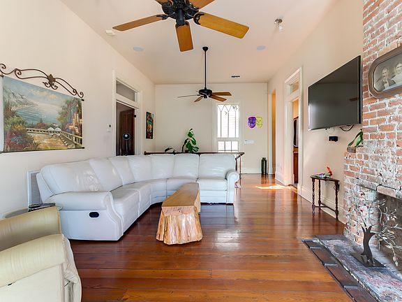 4th image of 2239-2241 Chartres St