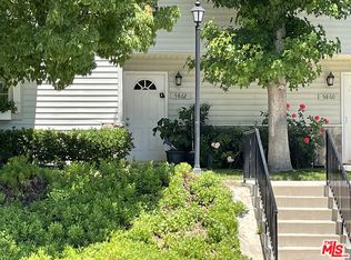 5862 Parkmor Rd, Calabasas, CA 91302