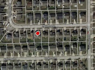 702 Lighthouse Dr, Fortville, IN