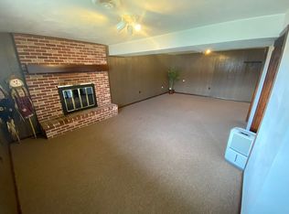 242 Melrose Dr, New Stanton, PA 15672