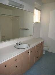 3rd image of 1809A Woodland Ave