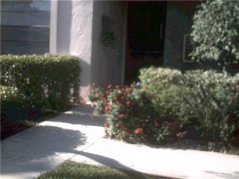 1st image of 10 Southport Ln APT E