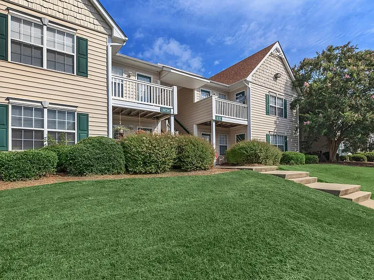 Pines at Carolina Place — Photo 11
