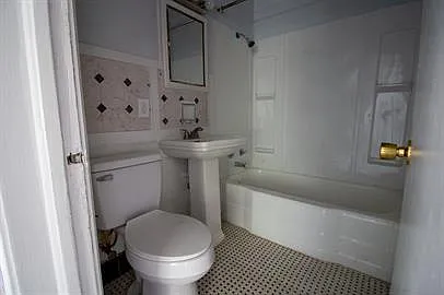 1510 SE Riverside Dr — Photo 42