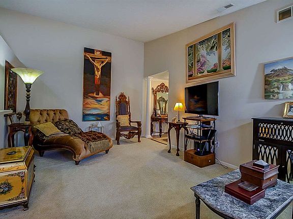 5th image of 7041 Glen Kerry Ct #6