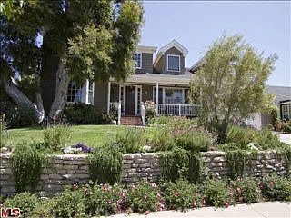 1st image of 784 Ocampo Dr