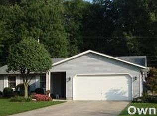 144 Hidden Tree Ln, Amherst, OH 44001