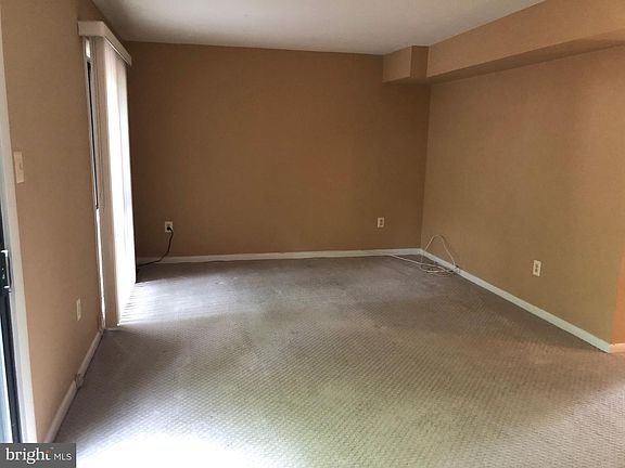 4th image of 3005 Mission Square Dr