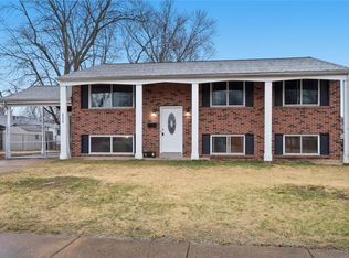 2250 Collier Dr, Florissant, MO