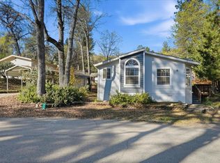 43555 Highway 41 Unit A15, Oakhurst, CA