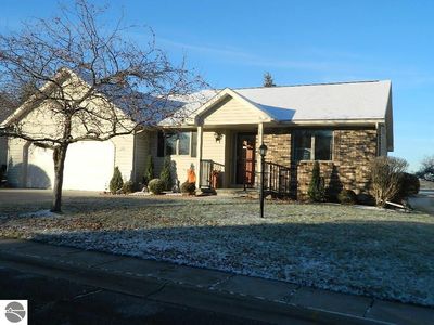 210 Cresthaven Ln, Mount Pleasant, MI, 48858