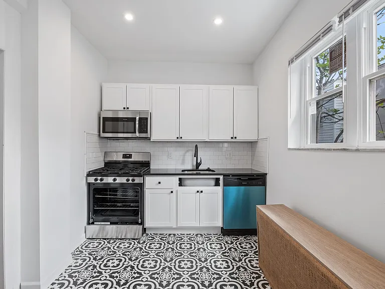 922 Snyder Ave #1 — Photo 13