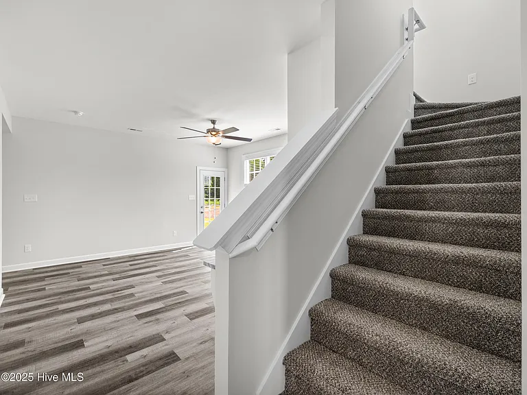 908 Freewoods Ct — Photo 37