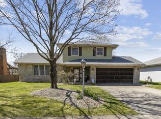 2445 Parkview Dr, Grove City, OH