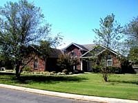 1st image of 410 Bluff Dr
