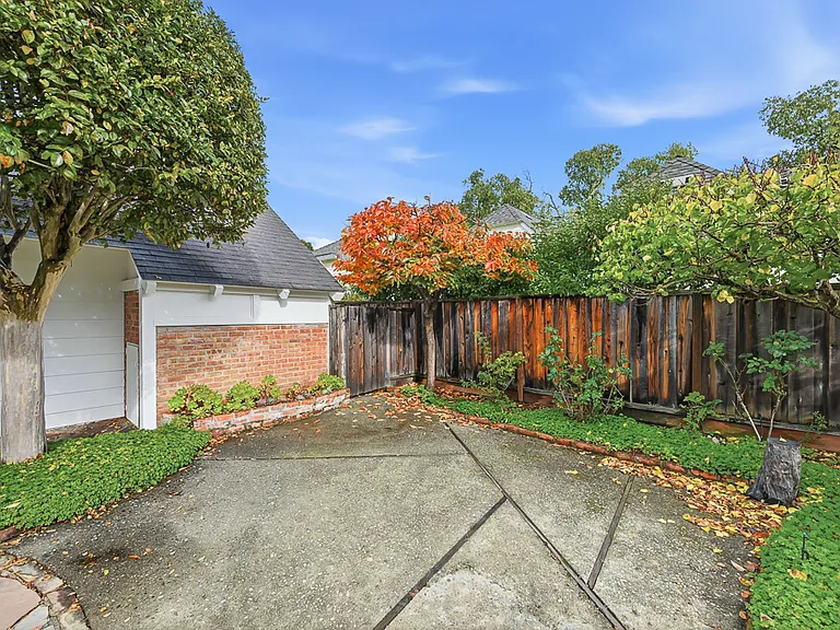 20 Kent Pl — Photo 86