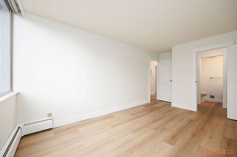 North Vancouver Apartment for rent - 2 Bedrooms — photo 12