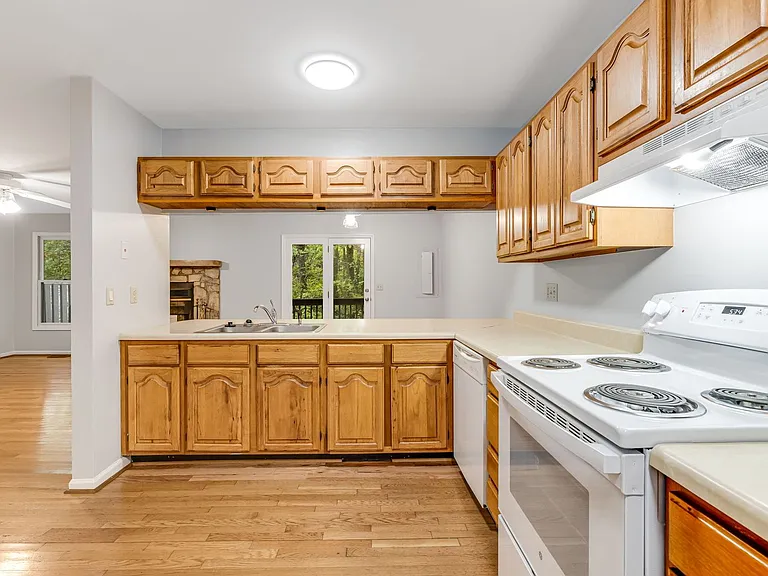 103 Parkway Vista Dr — Photo 12