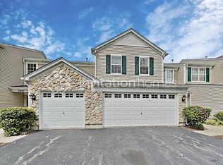 2411 Oak Tree Ln, Plainfield, IL 60586