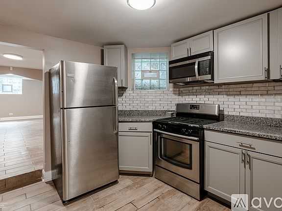 2nd image of 6032 S Saint Lawrence Ave #G