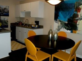 1805 Summit Hills Way APT Q, Raleigh, NC 27607