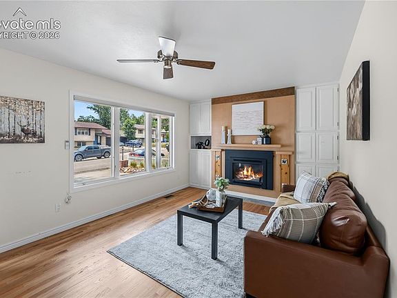 3rd image of 41 Landoe Ln