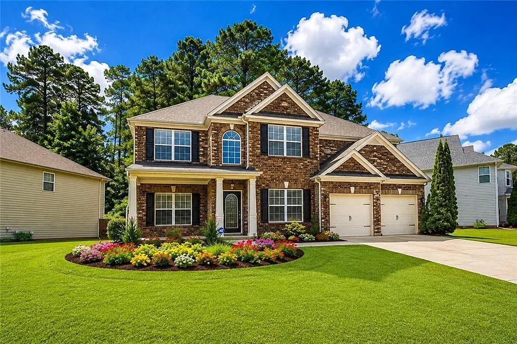 5 bed, 5.5 bath, 3799 sqft, $2,895 — Photo 1