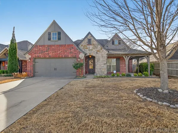 3207 Boardwalk Ct, Bartlesville, OK 74006