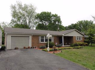 1588 Grinstead Way, Bowling Green, KY 42103