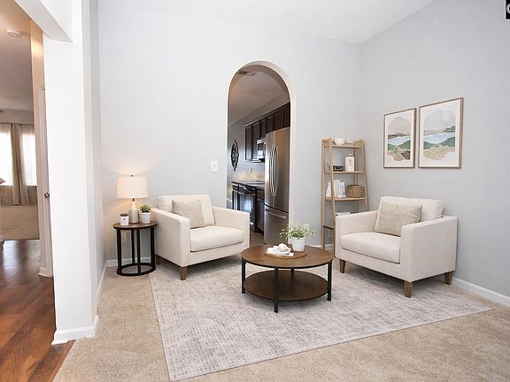 5th image of 159 Whispering Oak Ln