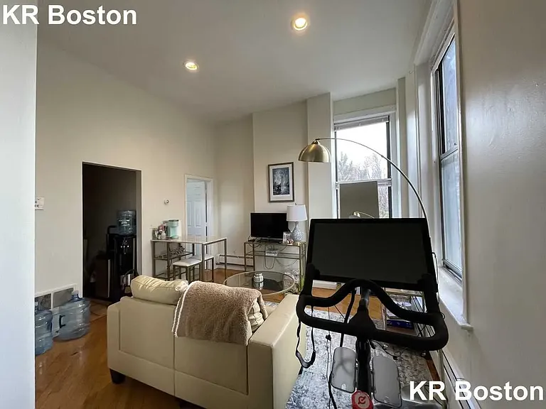 425 Shawmut Ave #33 — Photo 4