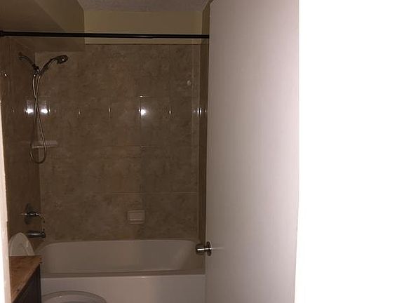4th image of 10717 155th St
