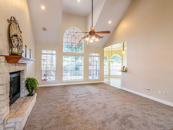 3rd image of 2302 Chandler Ct