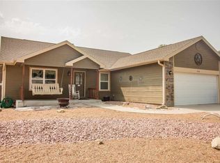 1416 Elm Creek Dr, Junction City, KS 66441
