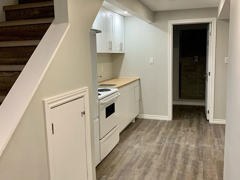 85 Watt St — Photo 3