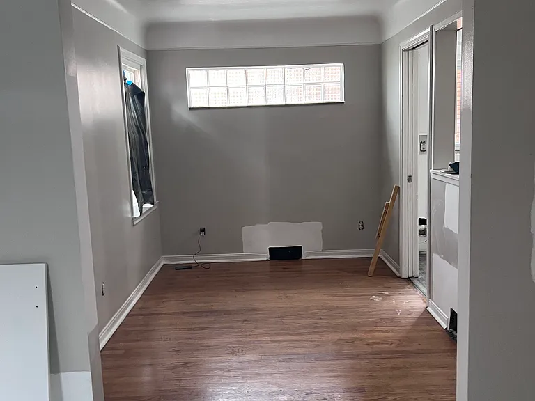 18033 Albion Ave — Photo 4