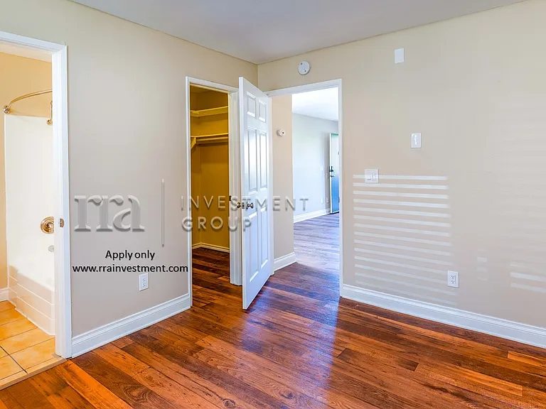 2407 Adams Ave #13 — Photo 11