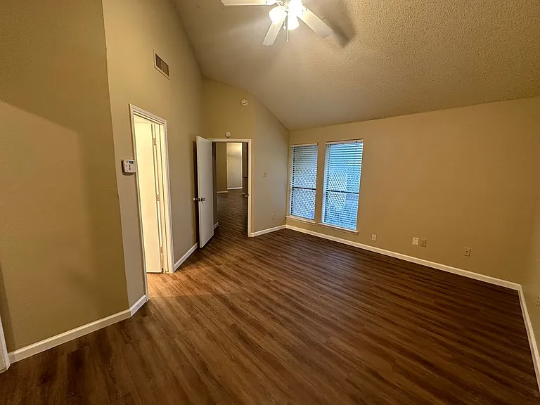 6416 Brookhaven Trl — Photo 24