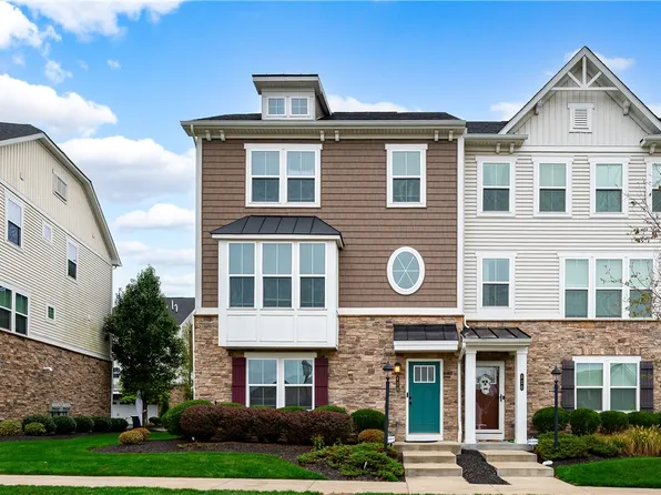 828 Theda Dori St, Cranberry Township, PA 16066